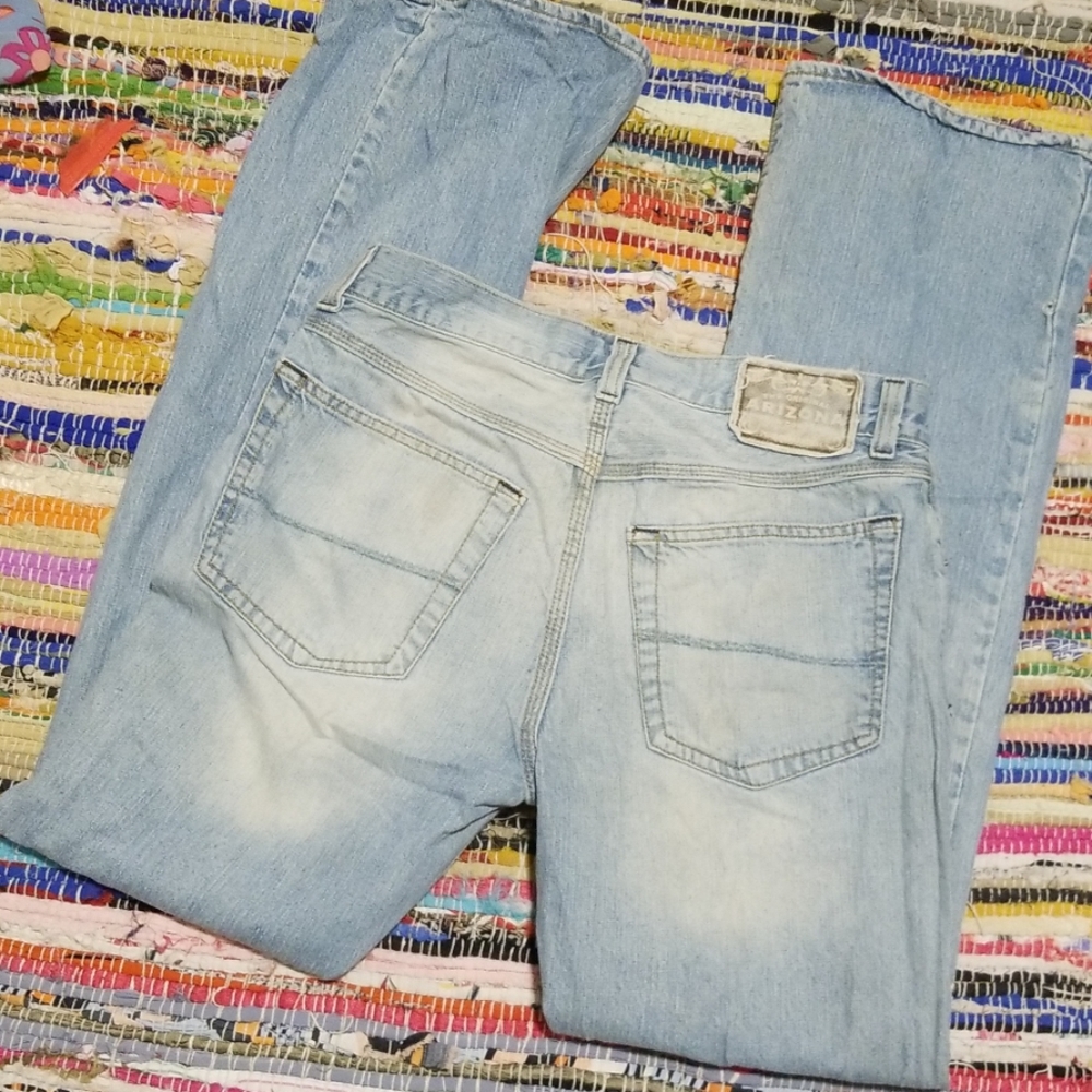 Arizona Jean co Sneaker Faded Distressed Jeans
